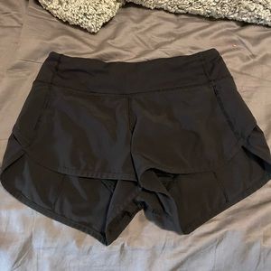 black lululemon shorts size 2